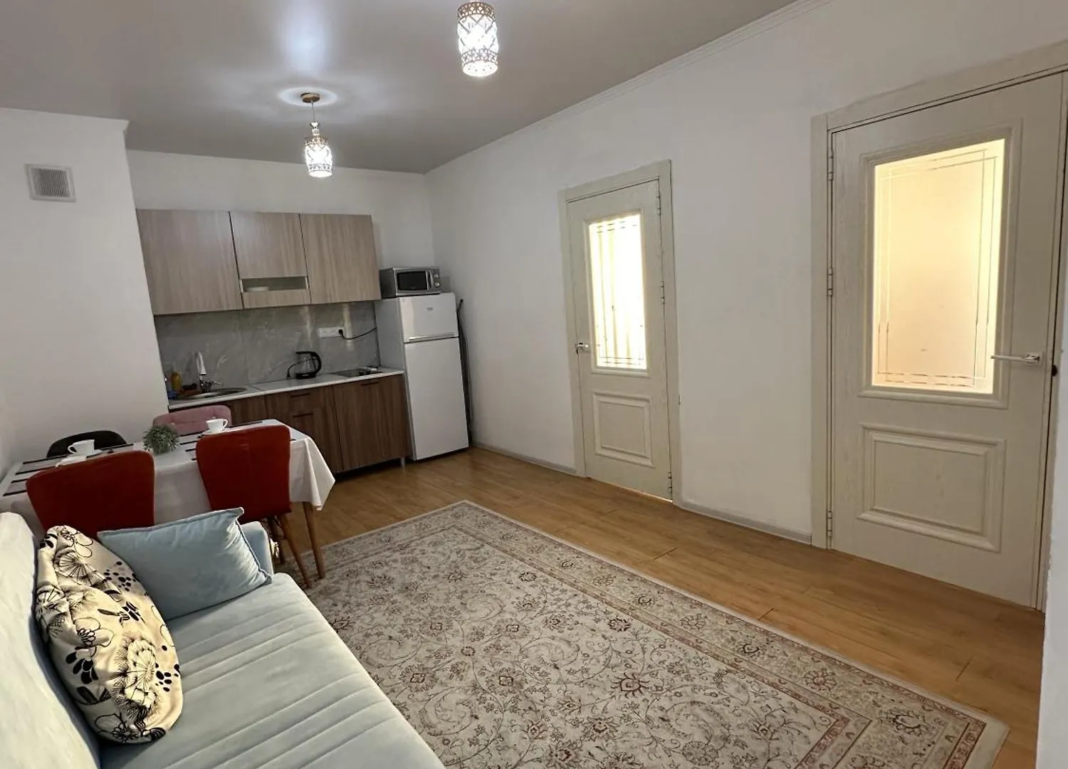 Уютная Квартира На Толе Би Almaty Apartment